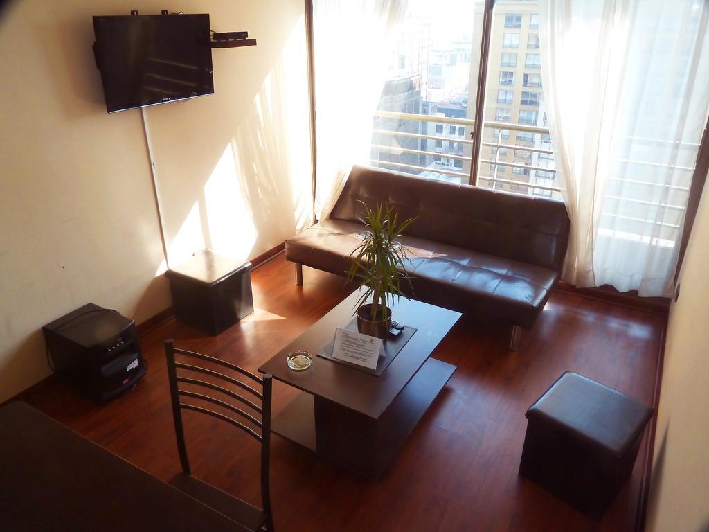 Personal Aparts Downtown Santiago Room photo
